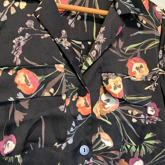 DR2 Floral Black Shirt - Picture 3 of 6